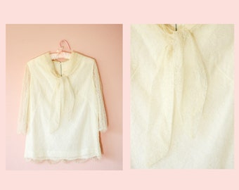 vintage Belle blouse en dentelle crème des années 1960 faite à la main S / M # 40