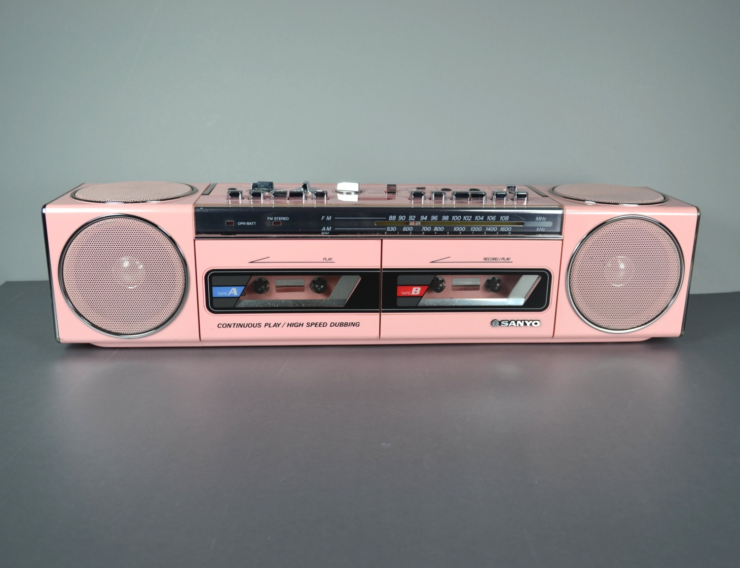 Sanyo Pink Boombox Model M-W 800 (rare): Stereo Radio, Dual Sanyo Pink Boombox Model M-W 800 (rare): Stereo Radio, Dual