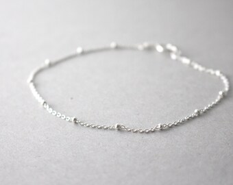 Sterling Silver Beaded bracelet// Silver satellite bracelet// Layering bracelet