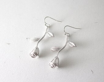 Silver Rose Earrings, Rose Earrings, Garden Wedding Party Gift for Bridesmaids, Silver Flower Earrings, Dainty earrings