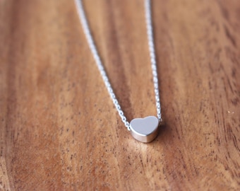 Tiny Heart necklace - Silver