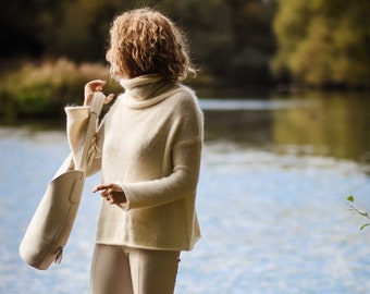 Cashmere Silk Mohair Turtleneck Sweater in Cream