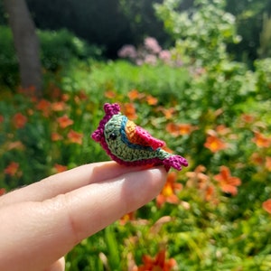 Little piccolo bird crochet pattern, bird decoration crochet pattern, quick make, crochet bird tutorial, instant digital download
