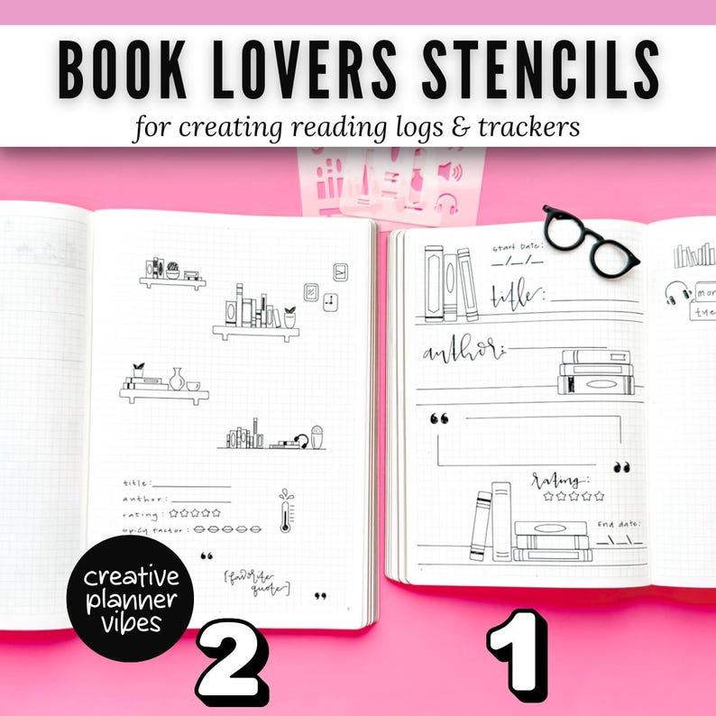 K&ouml;nnte beinhalten: Ein Set aus Kunststoffschablonen mit der Aufschrift BOOK LOVERS STENCILS zum Erstellen von Lesetageb&uuml;chern und Trackern. Die Schablonen zeigen Strichzeichnungen von B&uuml;cherregalen, B&uuml;chern, Brillen und Bewertungssternen in offenen Notizb&uuml;chern.