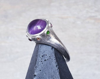 amethyst ring- amethyst silver ring- multiple stone ring- crown ring- old times ring- purple ring- silver cocktail ring- cabochon ring