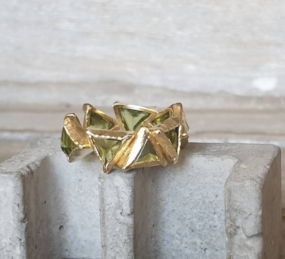 Peridot cheap infinity ring
