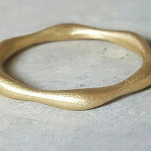 Organic gold band-wedding ring- gold ring-gold ring-plain gold band-unisex gold ring-recycled gold band-wavy weddong ring