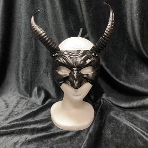 Black Long-Horned Devil Mask | Half Mask Halloween Masquerade Men&#39;s