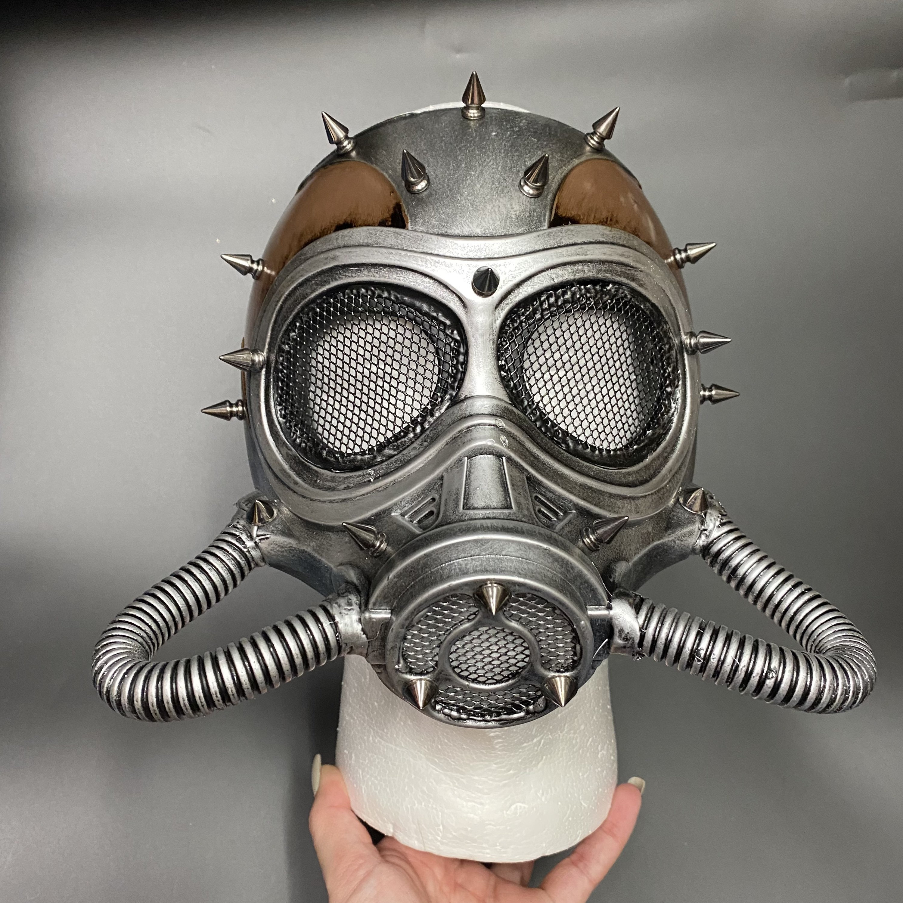 スチームパンク ガスマスク | ゴールドまたはシルバー | ポスト