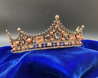 Różowa perłowa korona z kryształkami | Antyczna złota ozdoba ślubna