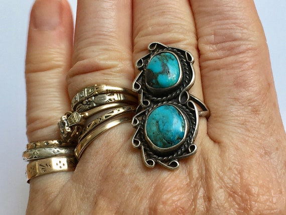 vintage Navajo two stone turquoise ring, size 5.75 - image 5
