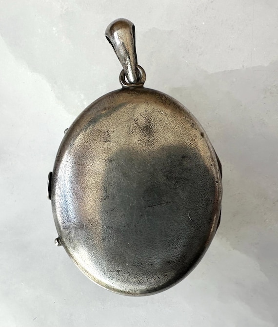 antique Victorian sterling clover locket View 6