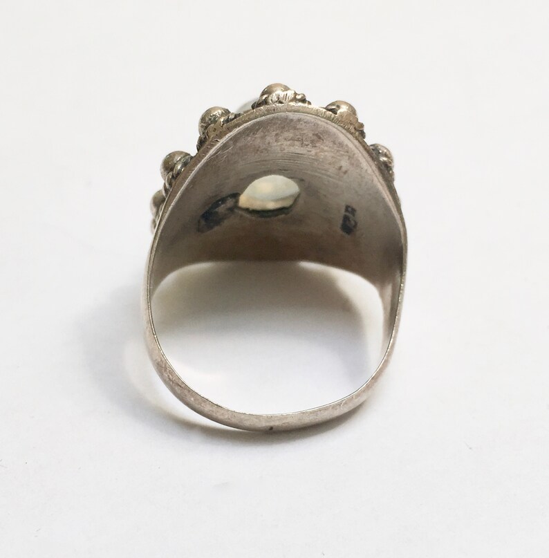size 8.25 vintage sterling and rainbow moonstone boho ring
