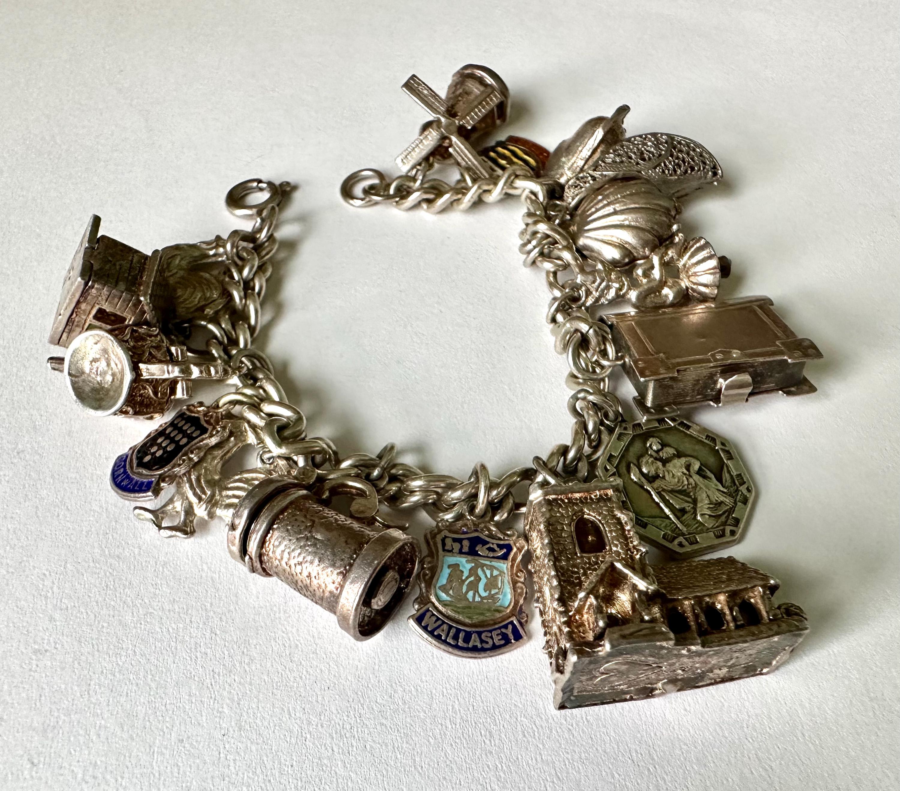 Antique silver charm bracelet discount