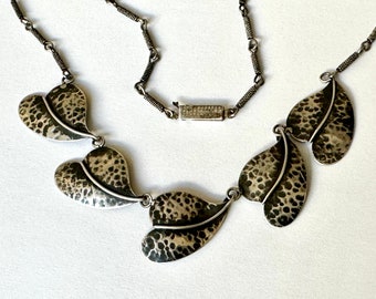 vintage sterling hammered leaf necklace