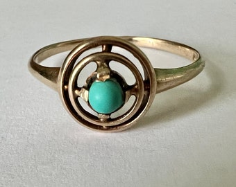 vintage or antique 10k gold turquoise circle ring, size 6.75
