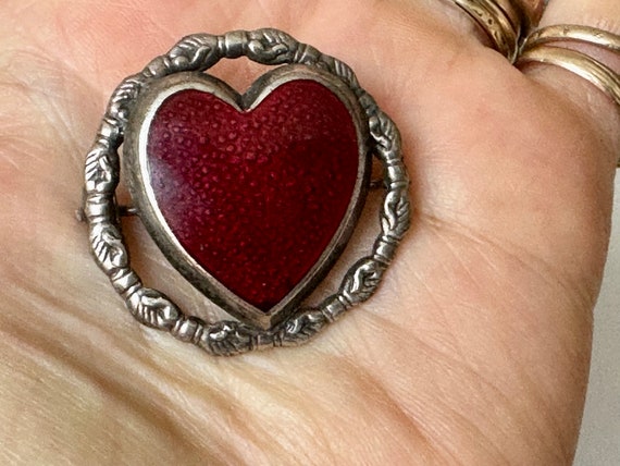 Edwardian sterling friendship heart brooch in red… - image 8