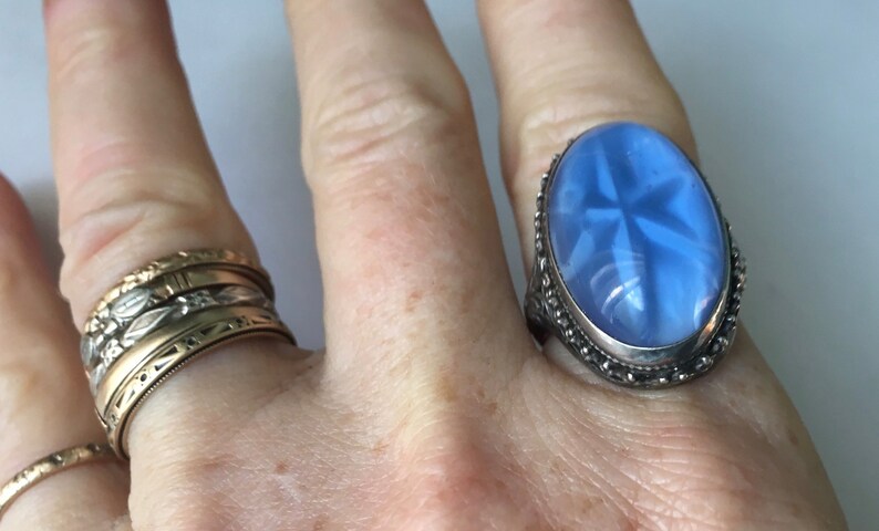 size 6.25 antique sterling and glass faux star sapphire ring