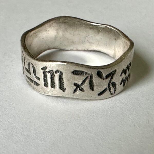 vintage sterling zodiac band, size 6.5