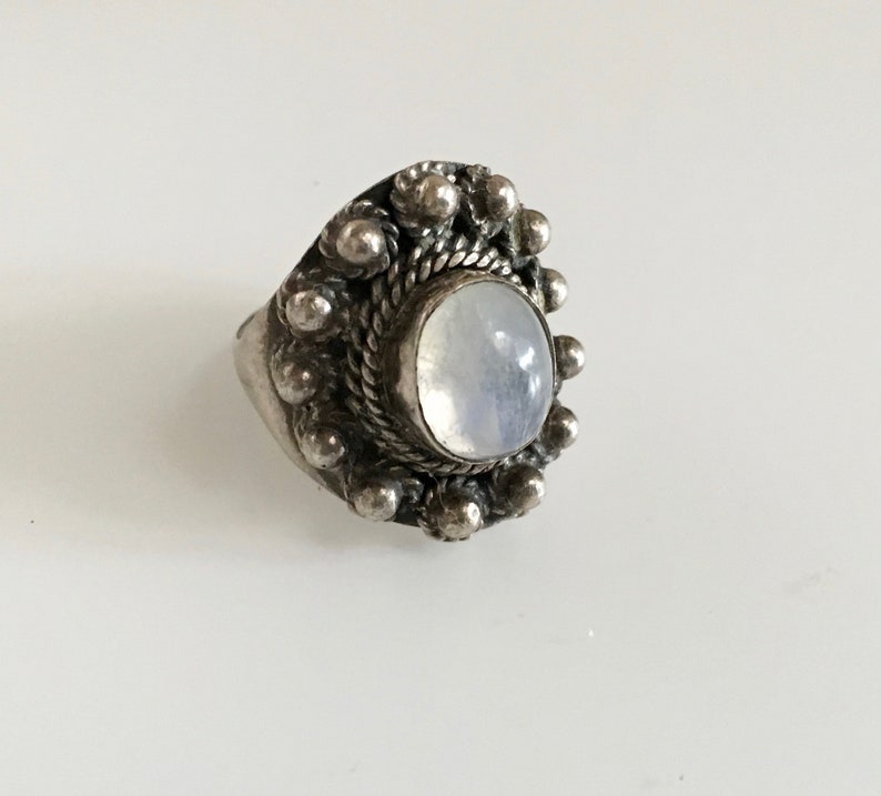 size 8.25 vintage sterling and rainbow moonstone boho ring
