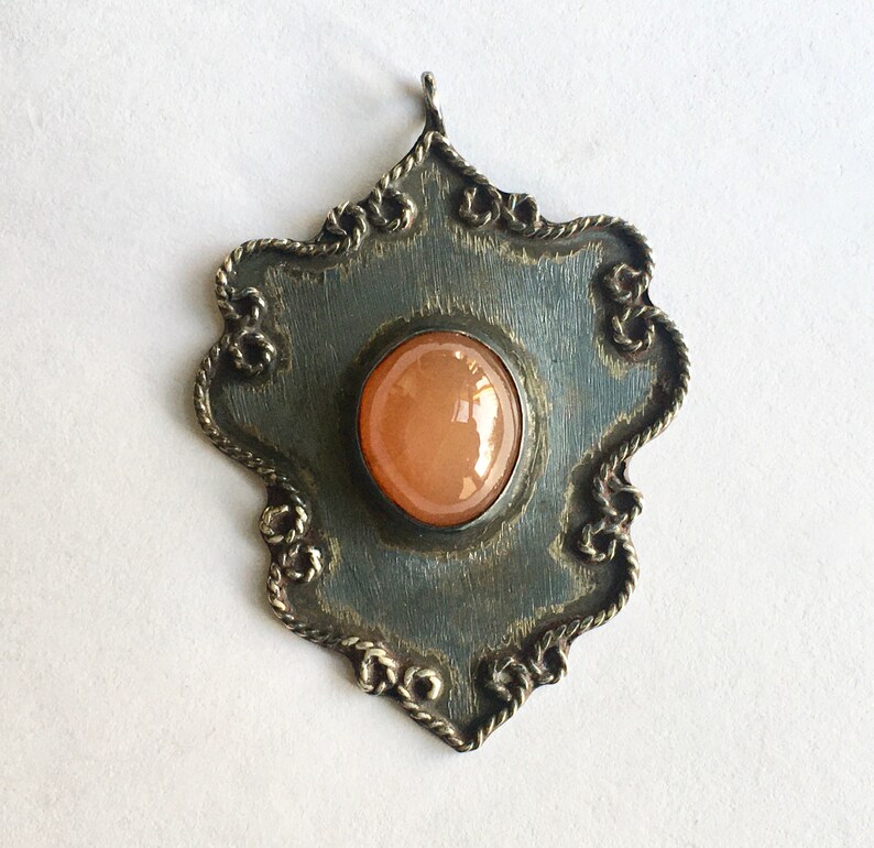 vintage southwestern silver and peach moonstone pendant