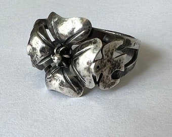 vintage sterling Mexican flower and thunderbird ring, size 5.5