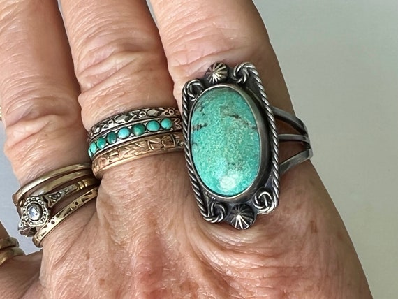 vintage sterling and turquoise artisan ring, size… - image 9