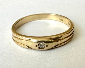 vintage 14k gold diamond solitaire band, size 6.25
