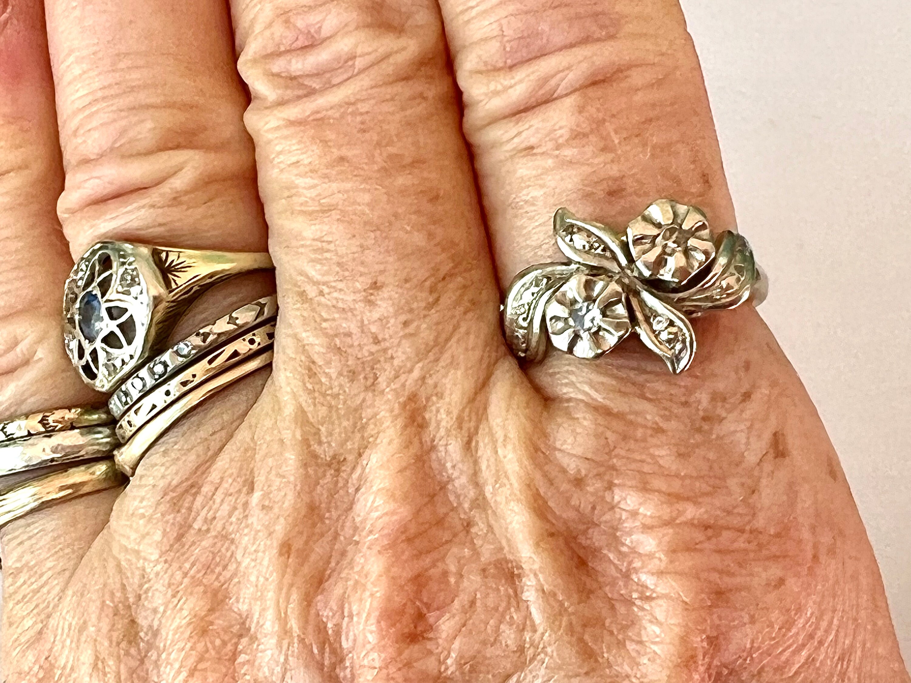 Vintage Gothic Brand 14k White Gold Diamond Flower Ring Size