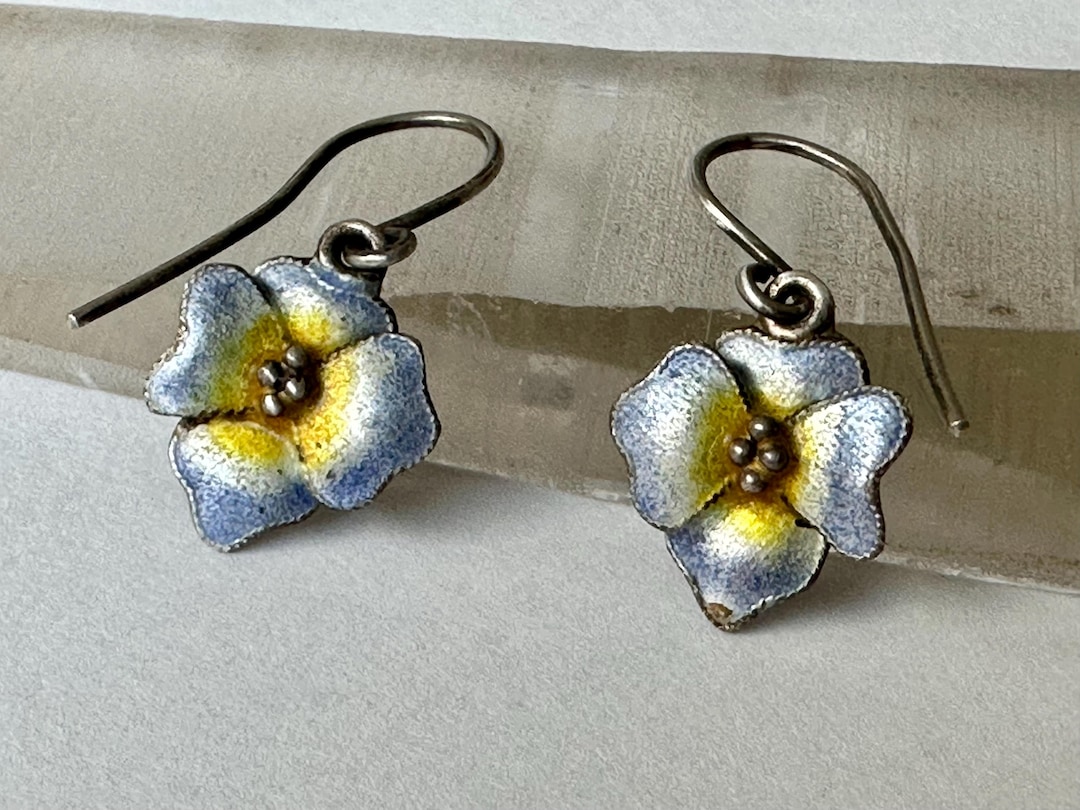 Vintage Enamel Flower Earrings main image 1