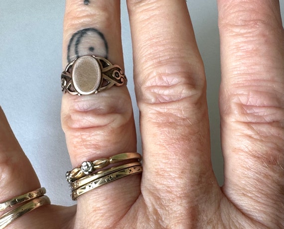 antique 8k rose gold pinky signet ring, size 4 - image 10