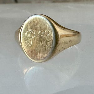 vintage 10k gold signet ring, initials PC, size 5.75