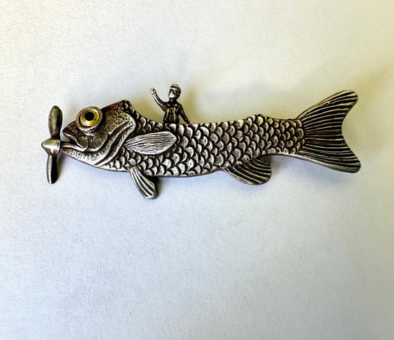 vintage Erika sterling fish brooch - image 3