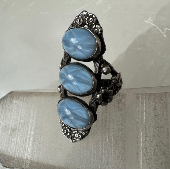 antique star sapphire art glass sterling floral pinky ring, size 3.25