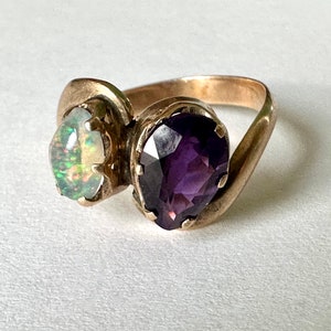 vintage 14k gold amethyst and opal ring, size 6.5