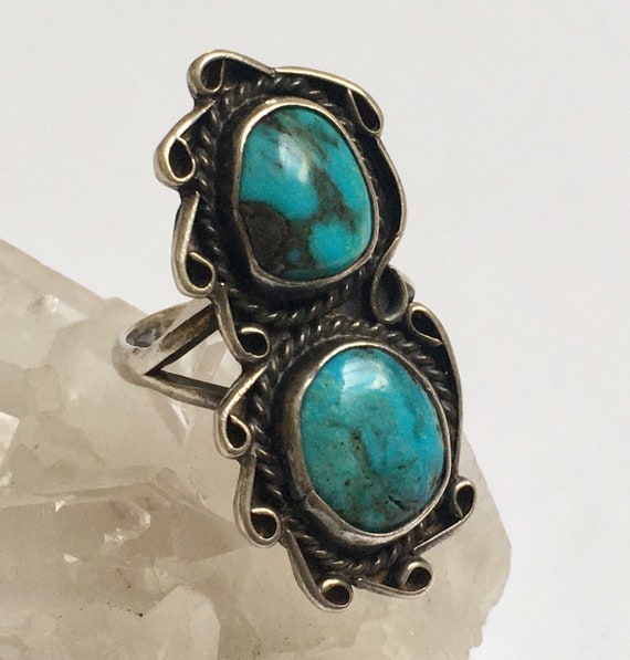 vintage Navajo two stone turquoise ring, size 5.75 - image 3
