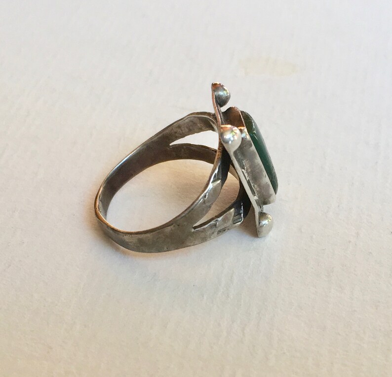 Very old artisan green turquoise arrow ring size 5.5-5.75 ...