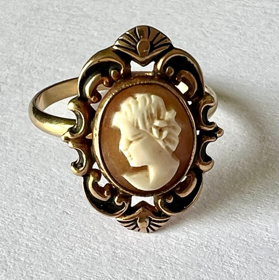 vintage 10k gold cameo ring, size 6 - image 4