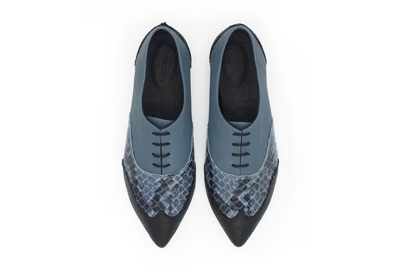 pointed toe oxford shoes
