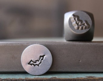 Sports Metal Stamps Metal Stamping Punch Tools for Metal Stamped DIY Jewelry Making Tools Baseball Metal Design Stamp 4.5mm DS404
