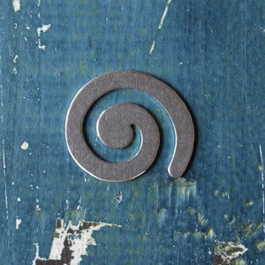 Spirale en aluminium ou tourbillon 18G Deburred Stamping Blank - 1 1/4 » x 1 1/8 » - Épais gauge Stamping Blank - 1 Par Pack - Made in USA - SG-MM-08