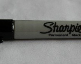 Sharpie Fine Point Permanent Marker - 1 Pen - Make your Stamped Impressions Pop - SG-SHARPIE