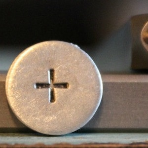 Tampon de conception en métal avec signe Plus, 5 mm de Supply Guy - Tampon en métal - Outil d'estampage des métaux et de fabrication de bijoux - SGCH-40