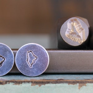 Supply Guy 6mm and 8mm Maine Metal Design 2 Stamp Set - US State Metal Stamp - Metal Stamping and Jewelry Tool - SGCH-ME341