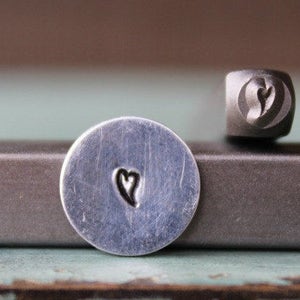 Brand New 3mm Whimsical Heart (right facing) Metal Design Stamp - Metal Stamp - Metal Stamping and Jewelry Tool - SGCH-135