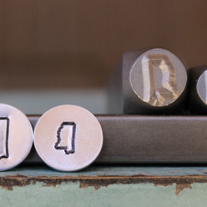 Supply Guy 6mm and 8mm Mississippi Metal Design 2 Stamp Set - US State Metal Stamp - Metal Stamping and Jewelry Tool - SGCH-MS346