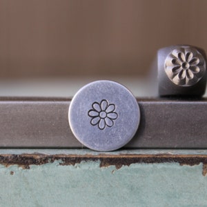 Brand New 5mm Simple Flower Metal Design Stamp - Metal Stamp - Metal Stamping and Jewelry Tool - SGCH-438