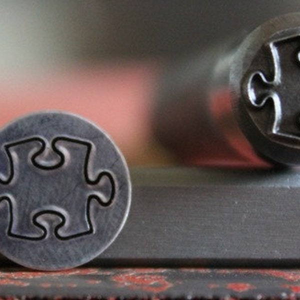 Advantage Series Puzzle Piece Metal Design Stamp - Made In The USA - Disponible en 1 Tamaño Diferente - Para uso en Acero Inoxidable- SGAD-34