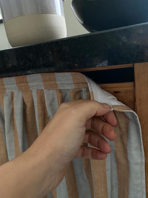 SINK SKiRT, VELCRO CABiNET CURTAiNS, counter valance, Kitchen Curtain, storage unit curtain, Cupboard curtain, Vanity Curtain, Cabinet Cover