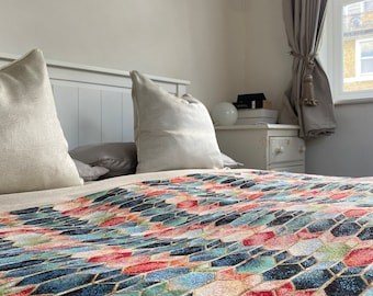 Camino de cama tejido: decoración maximalista y colorida para el hogar